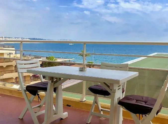 Le Fourneau Beach